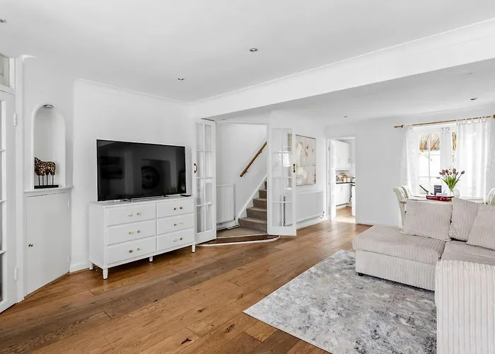 Kensington Two Floor Mews House